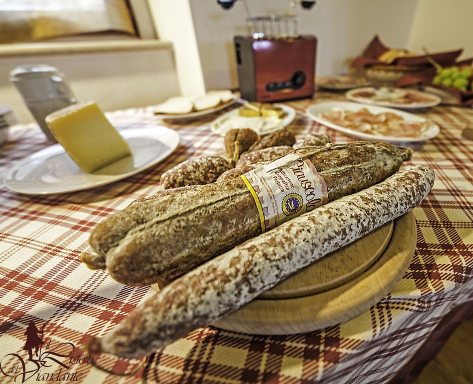 Il Ristoro Del Viandante Hotel Offagna Eksteriør billede