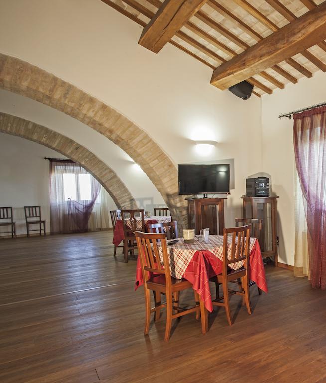 Il Ristoro Del Viandante Hotel Offagna Eksteriør billede