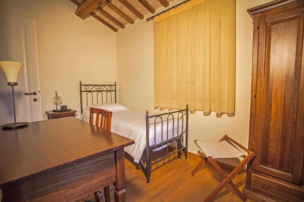 Il Ristoro Del Viandante Hotel Offagna Værelse billede