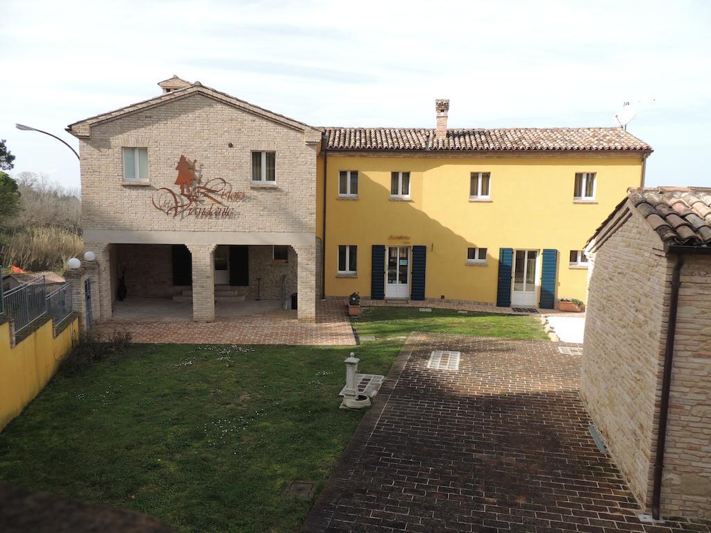 Il Ristoro Del Viandante Hotel Offagna Eksteriør billede